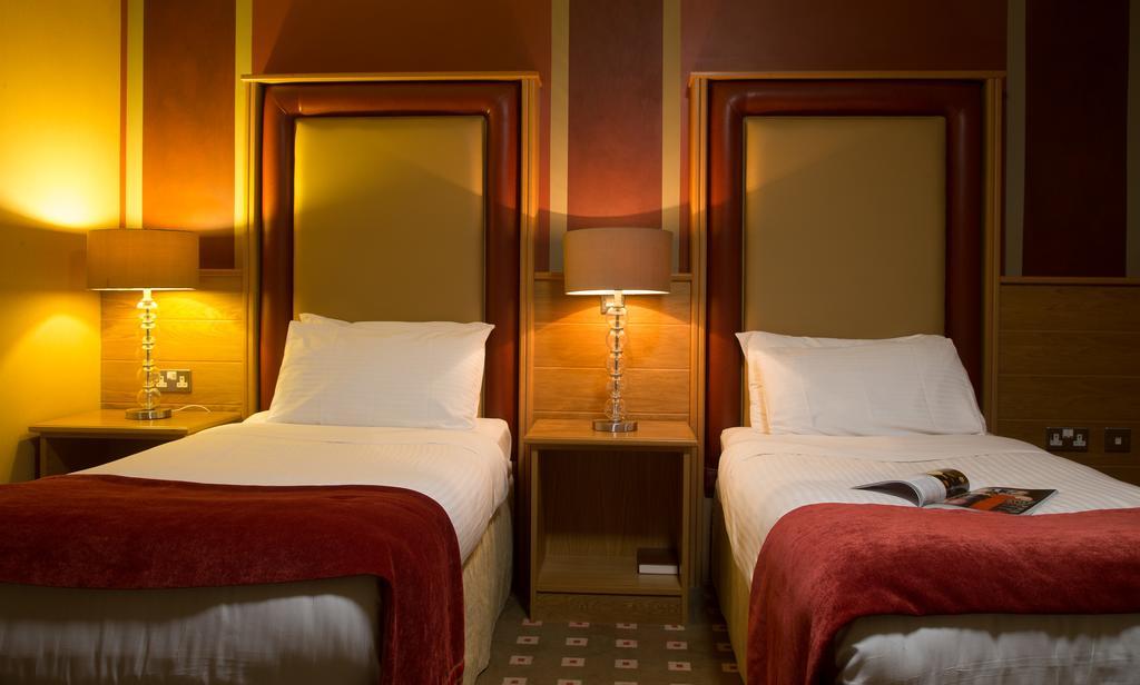 Glenavon House Hotel Cookstown Room photo